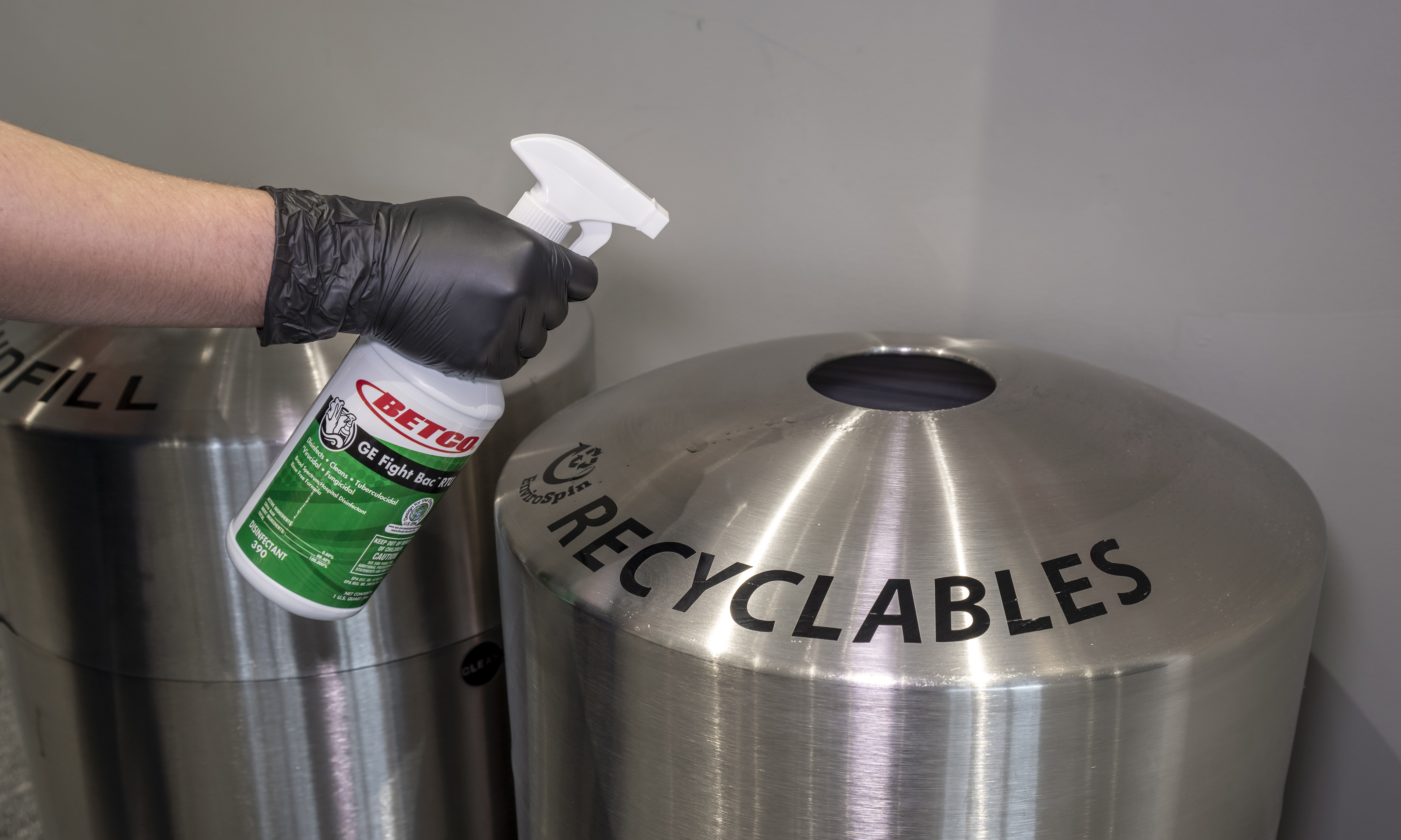 Cleaning products for odor control
